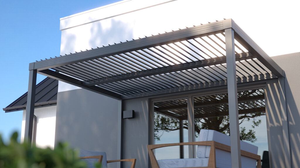 : Grande pergola bioclimatique en aluminium gris anthracite pour terrasse de maison contemporaine.